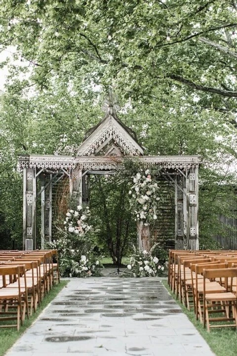 A Classic Wedding for Monique and Sasha