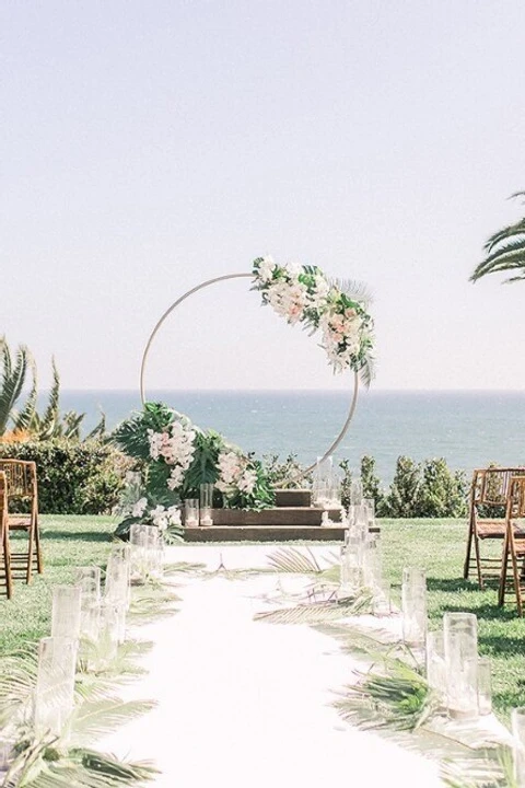 A Beach Wedding for Taylor and Andrew