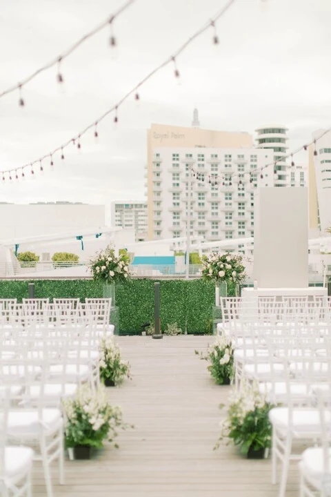 A Classic Wedding for Vanessa and Carlos