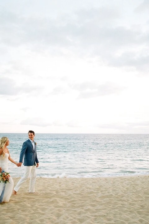 A Beach Wedding for Lindsay and Michael