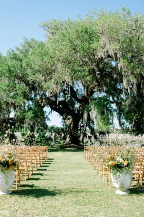 A Classic Wedding for Lucy and Trip