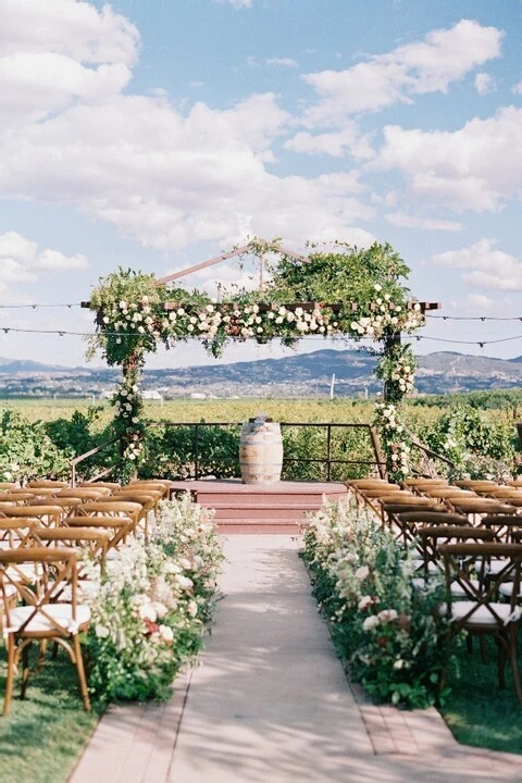 A Classic Wedding for Amy and Lukas