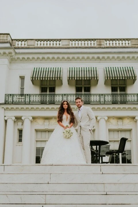 A Formal Wedding for Elisabeth and Jordan