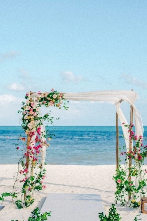 A Beach Wedding for Jenny and Joe