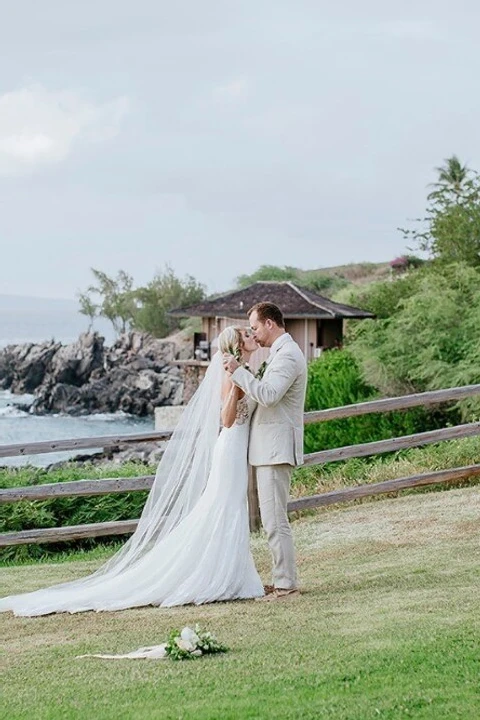 A Beach Wedding for Lindsay and Cody