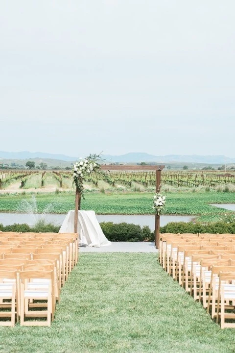 An Outdoor Wedding for Kristina and Peter