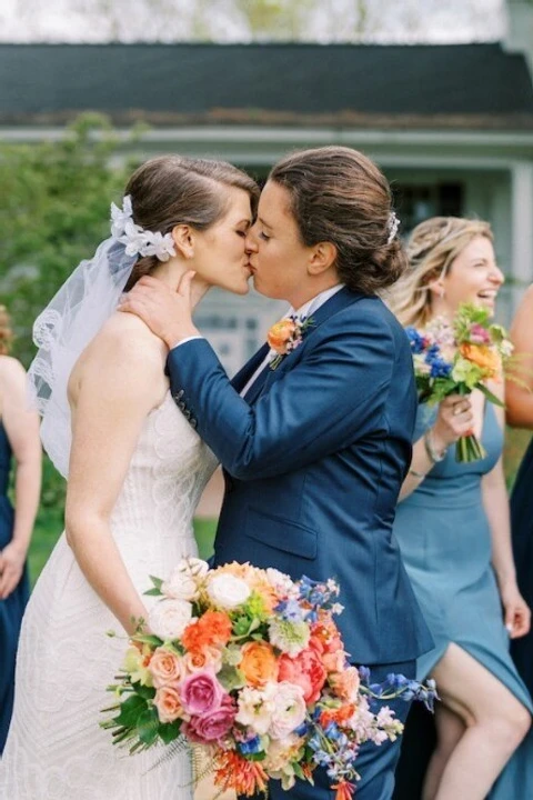 A Country Wedding for Anne and Maria