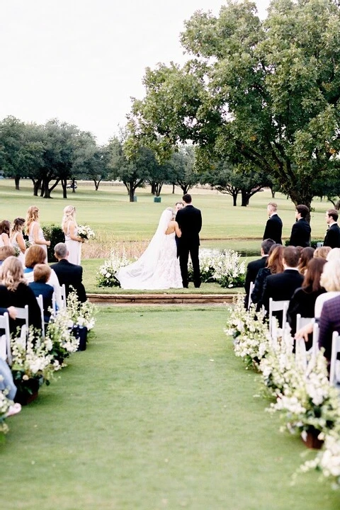 A Country Wedding for Leia and Chad