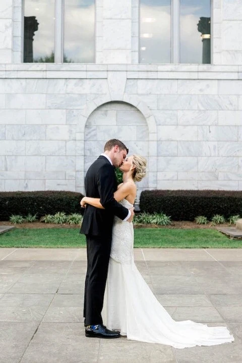 A Classic Wedding for Caitlin and Bobby