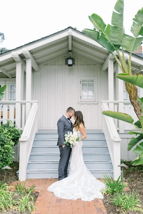 A Modern Wedding for Leslie and Joey