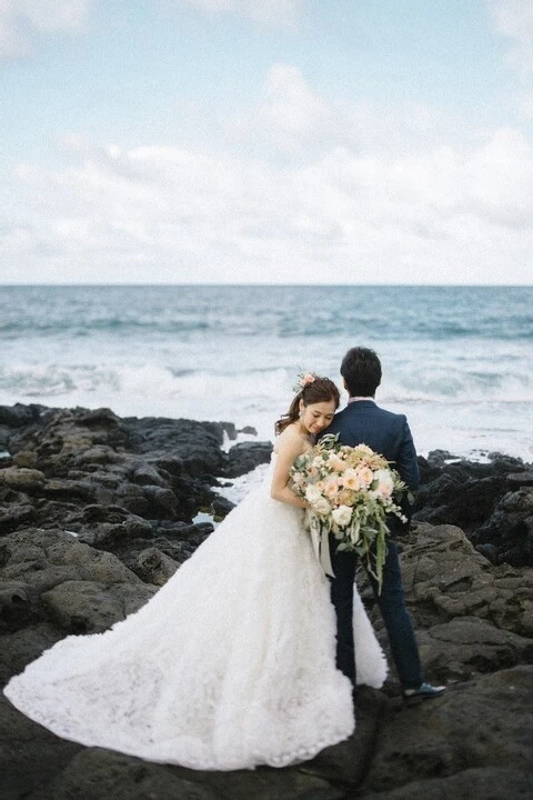 A Beach Wedding for Nana and Hirotaka