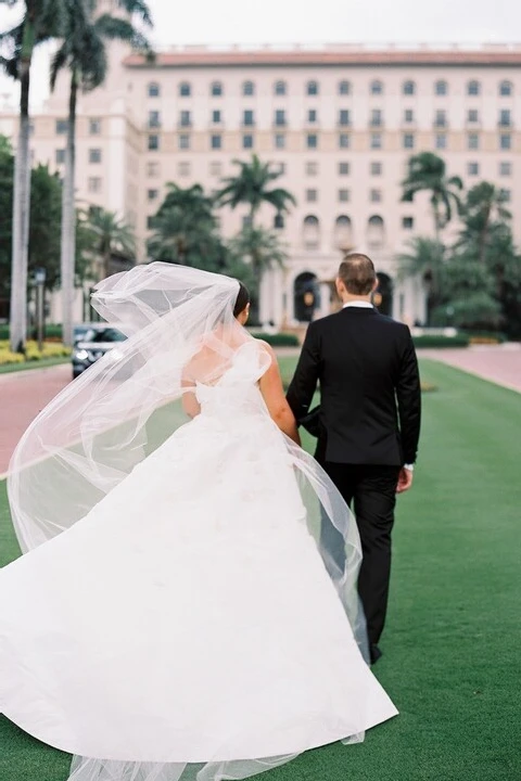 An Indoor Wedding for Caroline and Greg