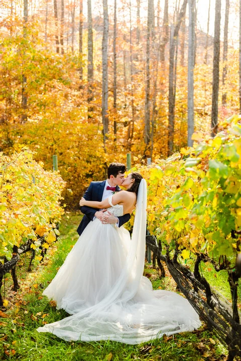 An Outdoor Wedding for Alyssa and Noah