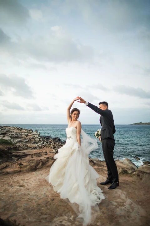 An Outdoor Wedding for Angela and Jack