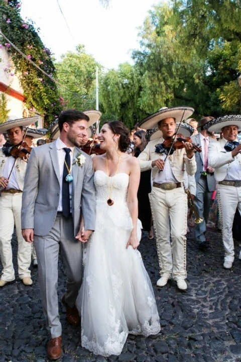 A Wedding for Holly and Nico