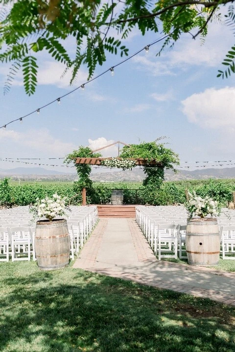 A Classic Wedding for Kate and Tommy