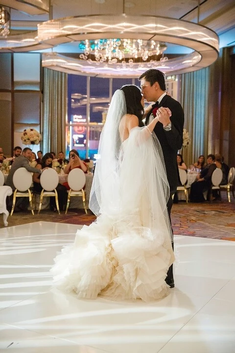 A Glam Wedding for Stephanie and Adrian