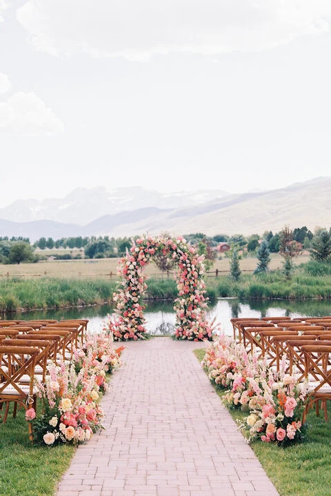 A Classic Wedding for Betsy and Michael