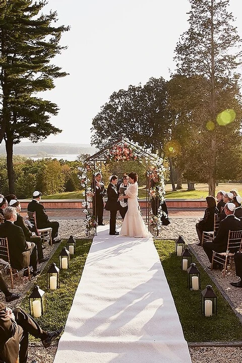 A Wedding for Lisa and Sue