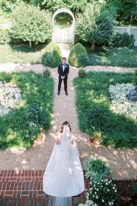 A Classic Wedding for Jackie and Ethan