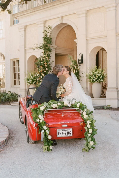 A Vintage Wedding for Caitlin and Brett