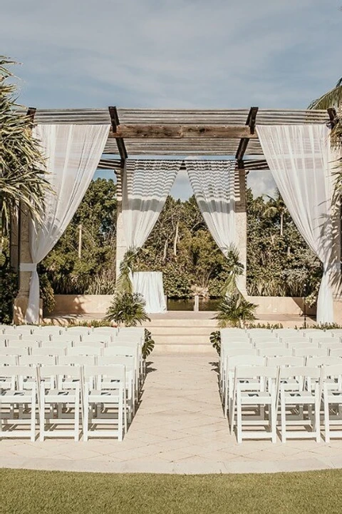 A Beach Wedding for Amy and Jay