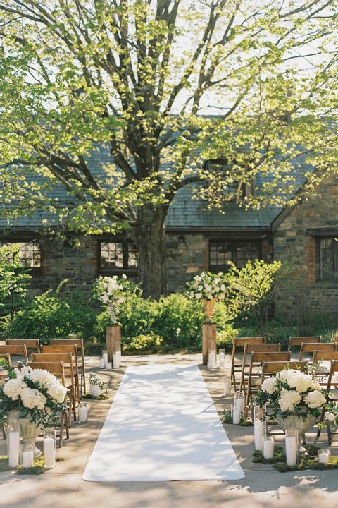 A Formal Wedding for Elizabeth and Noah