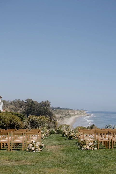 An Outdoor Wedding for Erica and John