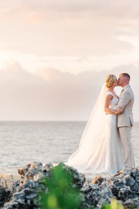 A Beach Wedding for Jayme and Niilo