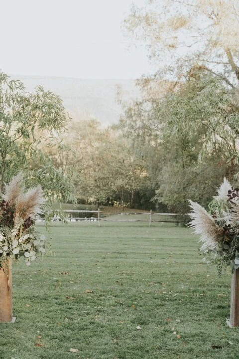 A Classic Wedding for Sarah and Jonathan