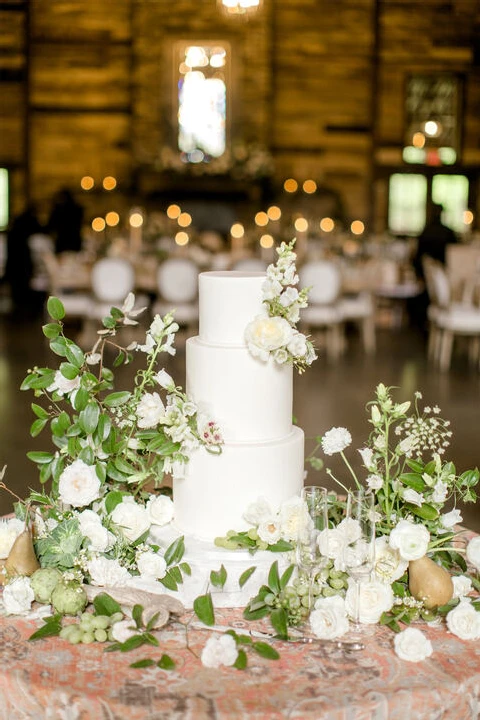 A Country Wedding for Lucy and Travis