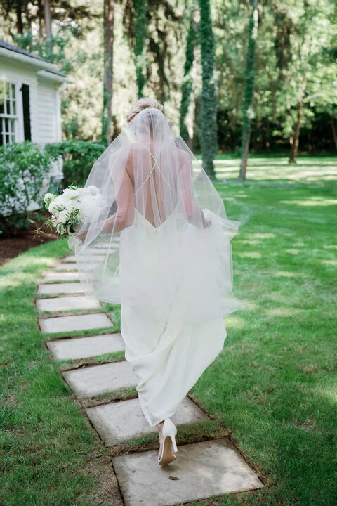 An Outdoor Wedding for Molly and Steve