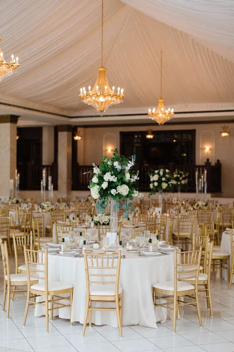 A Classic Wedding for Rachel and Darek