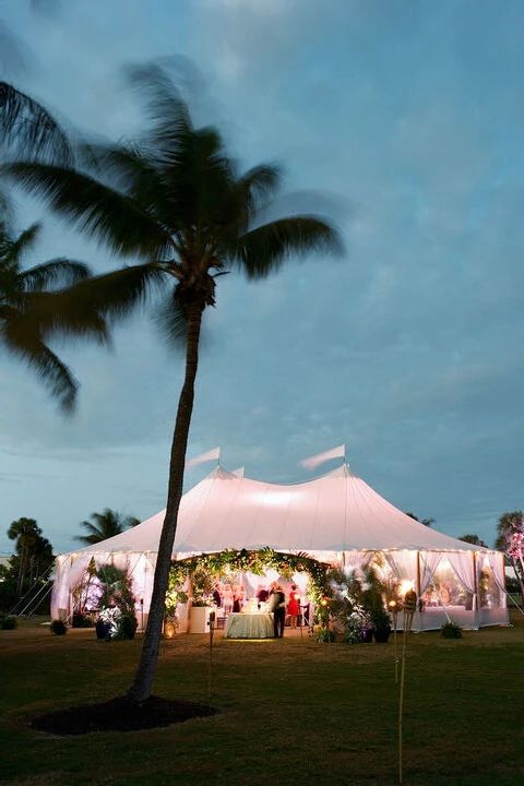 An Outdoor Wedding for Renee and Doug