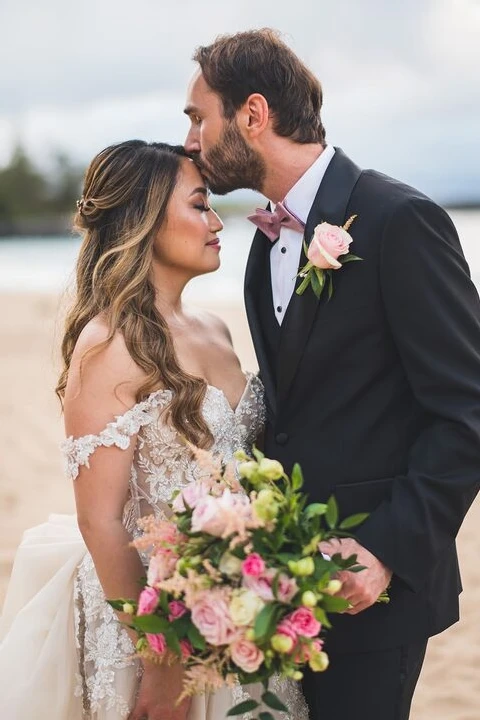 A Waterfront Wedding for Viennelyn and Alex