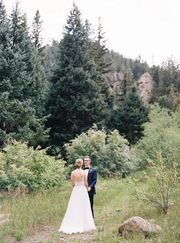 An Outdoor Wedding for Lauren and Shane