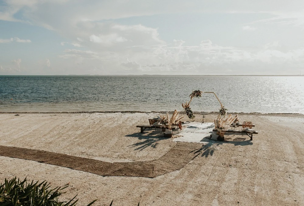 A Beach Wedding for Vilma and Francisco