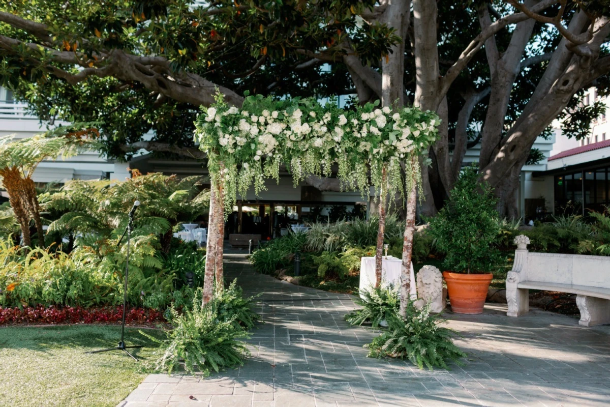 A Rustic Wedding for Jordan and Keith