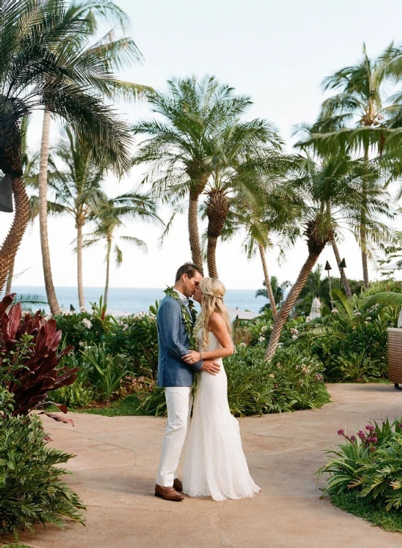 A Beach Wedding for Lindsay and Michael