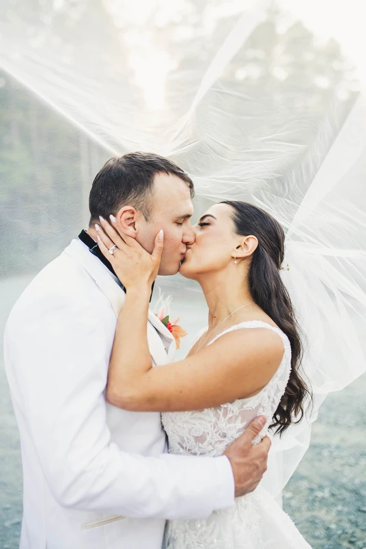 A Colorful Wedding for Danielle and Johnathan