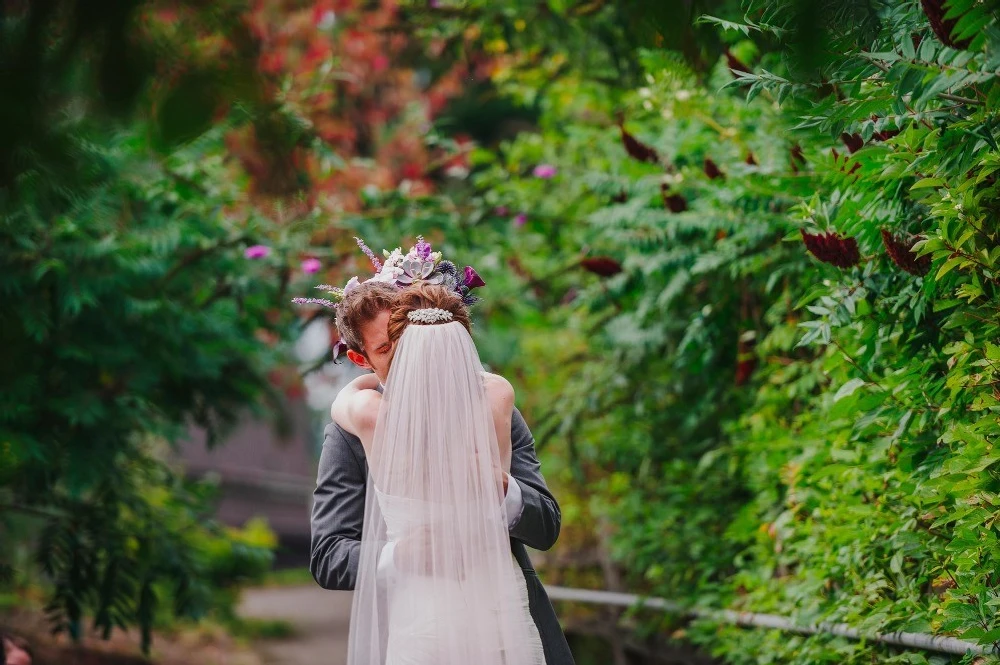 A Wedding for Holly and Andy