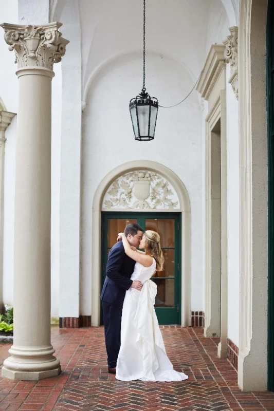 A Classic Wedding for Molly and Robert