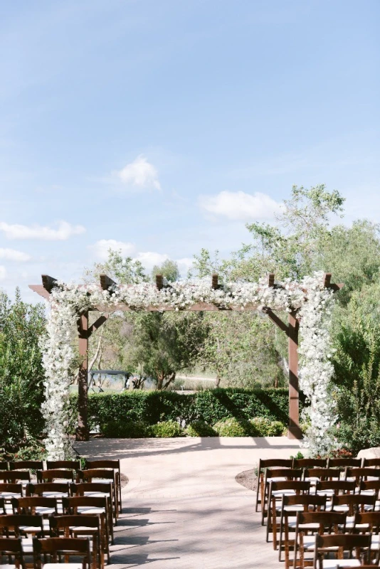 An Outdoor Wedding for Stella and Edward