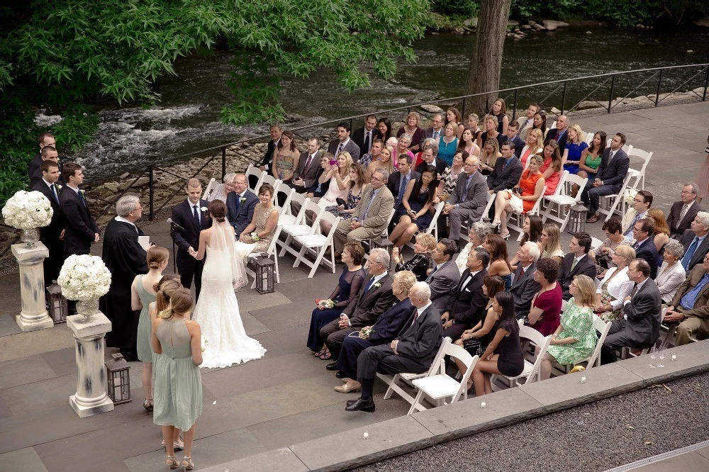 A Wedding for Caroline and Paul