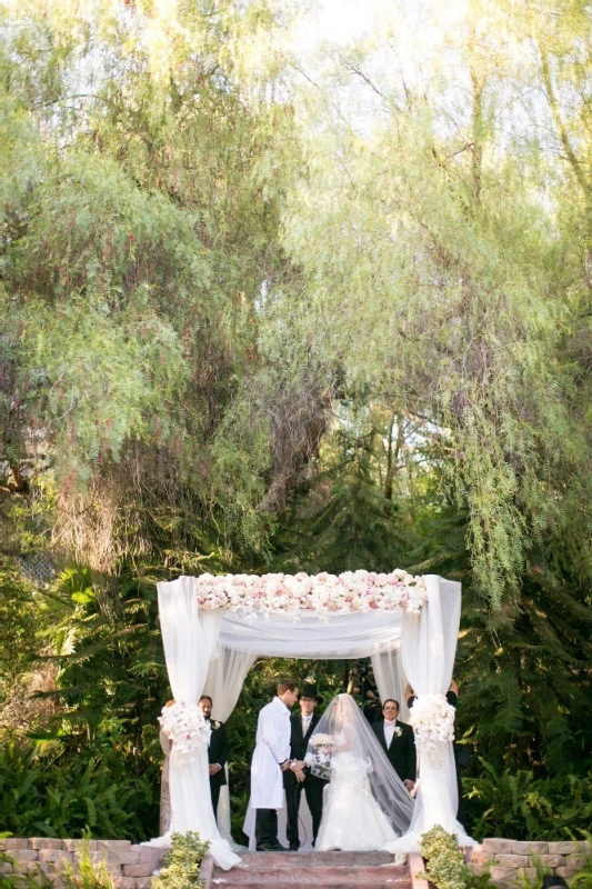 An Outdoor Wedding for Lisa and Alex