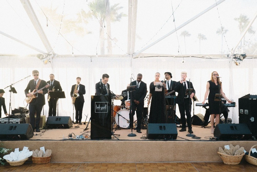 A Beach Wedding for Laura and Dan