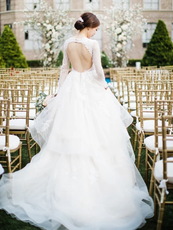 A Classic Wedding for Ha Young and Soo Hwan