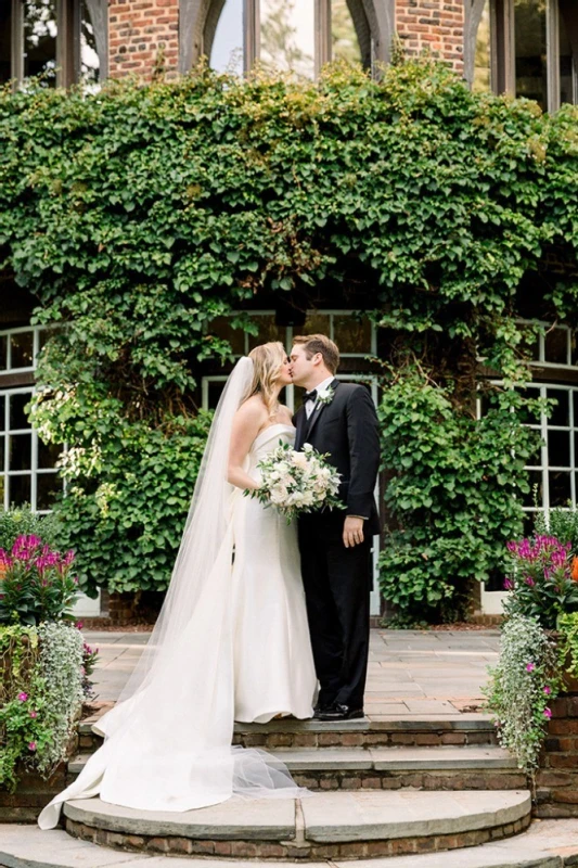 A Classic Wedding for Mary and Stephen