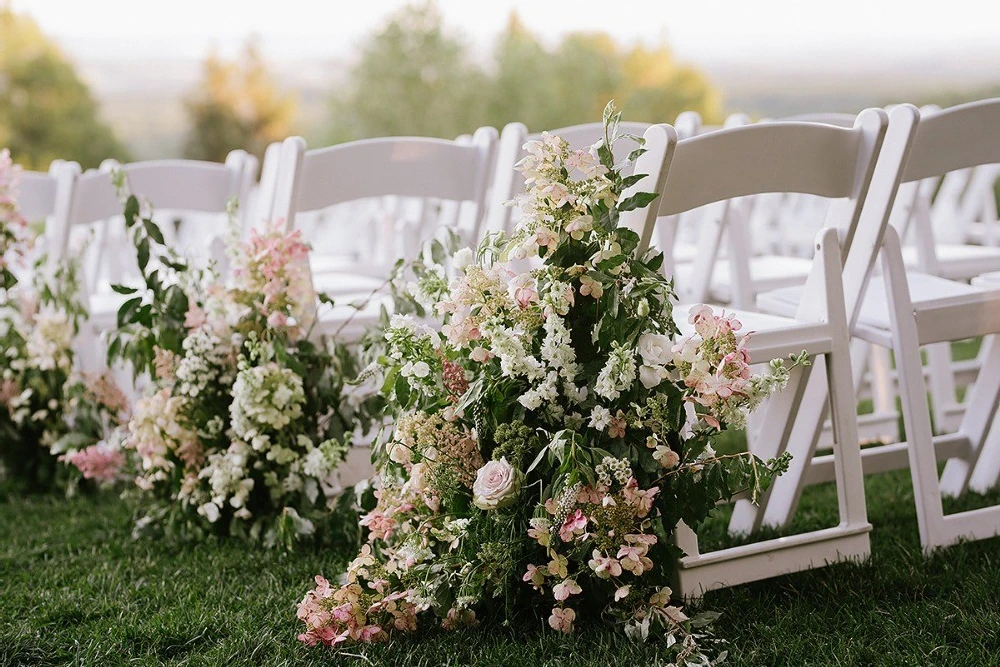 A Rustic Wedding for Kelly and Jordan