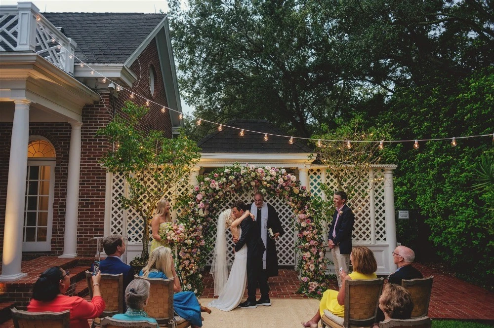 An Outdoor Wedding for Liz and John